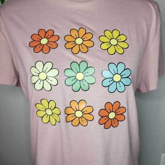 SHEIN Blush Pink Daisy Graphic Print Tee Size XL - Picture 2 of 7